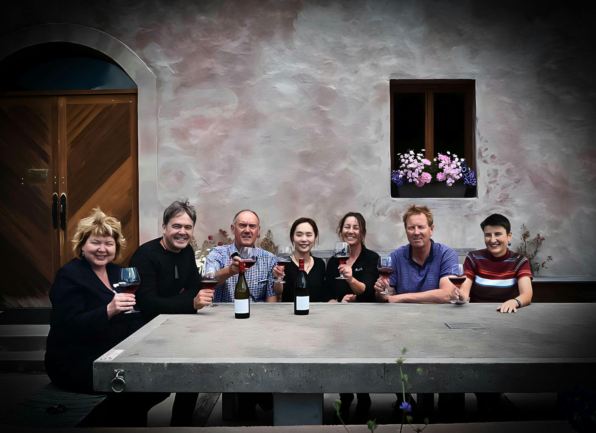 Southland Hospice celebrating with Chard Farm